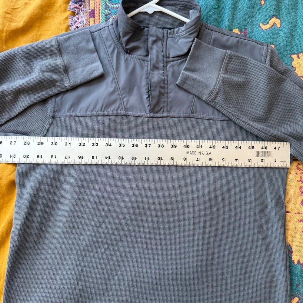 Banana Republic Mens Gray Waffle Knit Mixed Media Quarter‎ Zip Pullover M